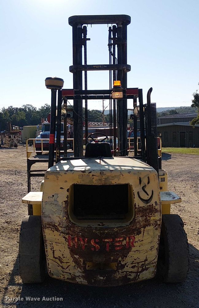 image for item DJ7830 2000 Hyster H135XL forklift