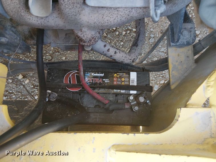 image for item DJ7830 2000 Hyster H135XL forklift