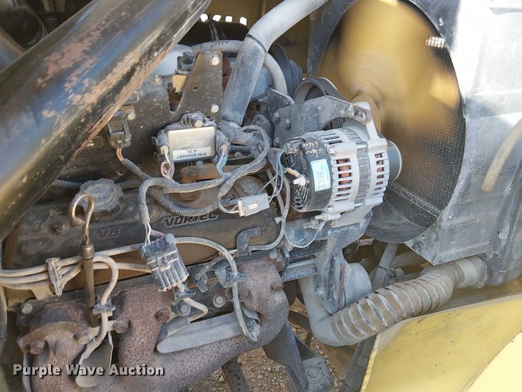 image for item DJ7830 2000 Hyster H135XL forklift