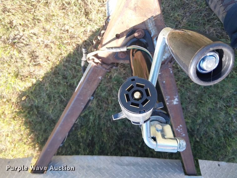 image for item DJ7833 2005 Pace American WS612SHD enclosed cargo trailer