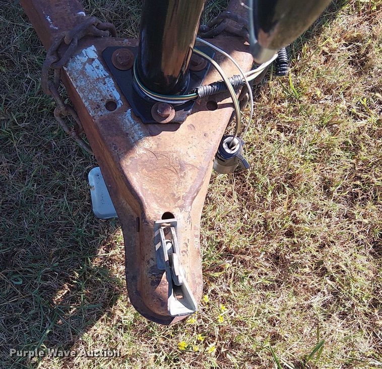 image for item DJ7833 2005 Pace American WS612SHD enclosed cargo trailer