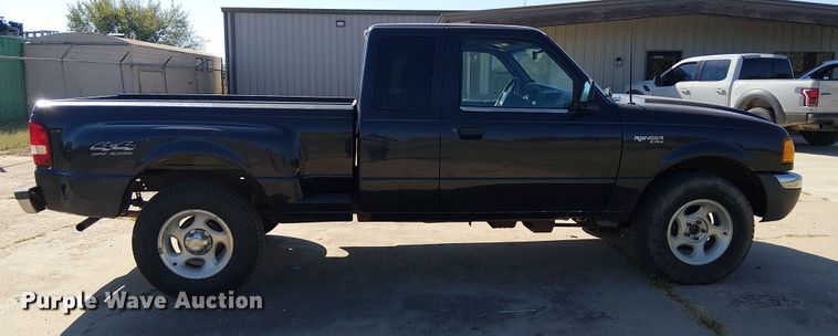 image for item DJ7835 2001 Ford Ranger pickup truck