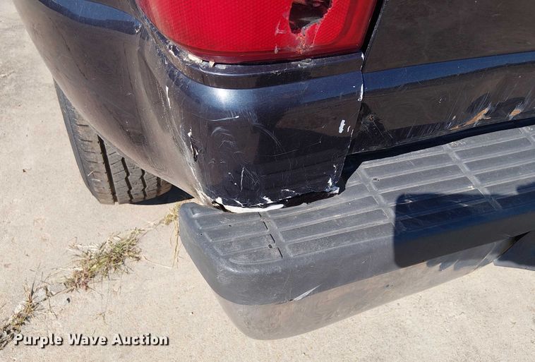 image for item DJ7835 2001 Ford Ranger pickup truck