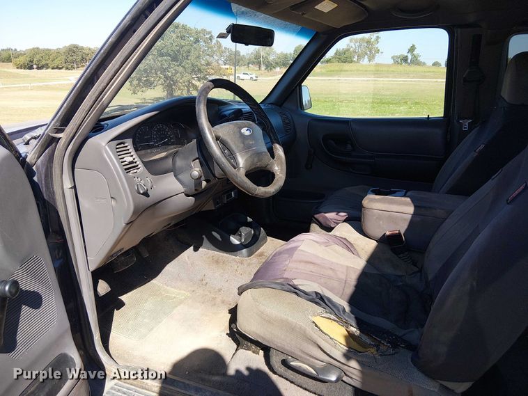 image for item DJ7835 2001 Ford Ranger pickup truck