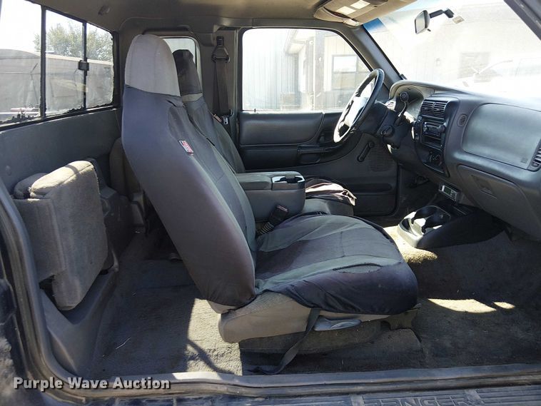 image for item DJ7835 2001 Ford Ranger pickup truck