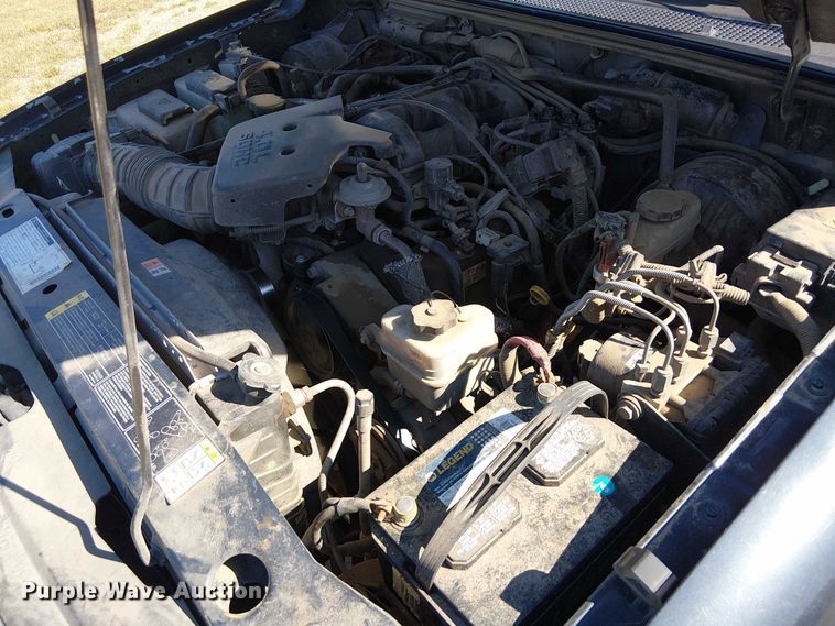 image for item DJ7835 2001 Ford Ranger pickup truck