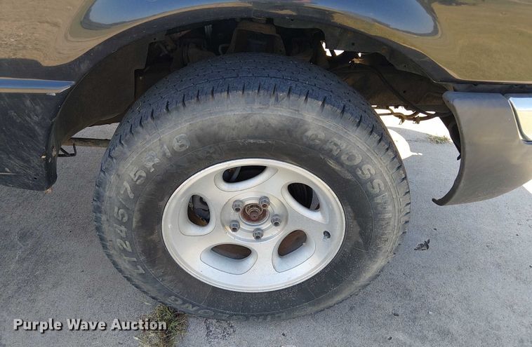 image for item DJ7835 2001 Ford Ranger pickup truck