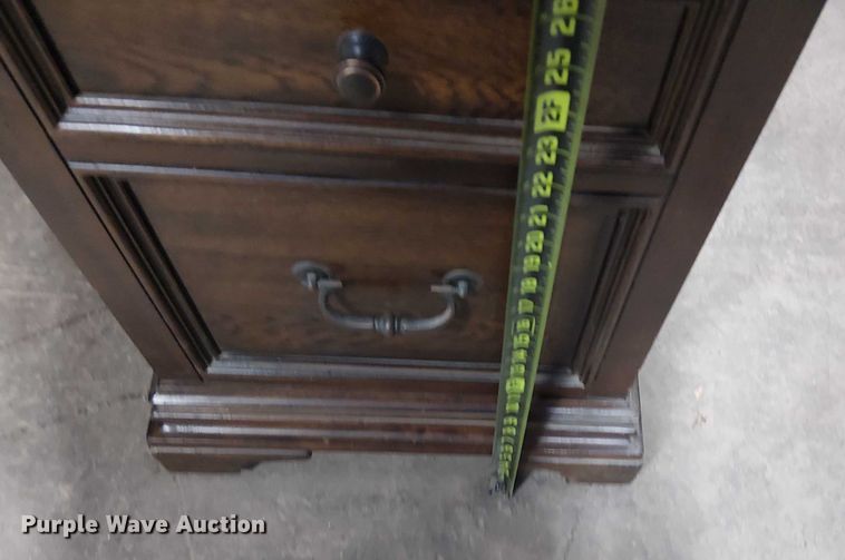 image for item DJ7843 (2) desks