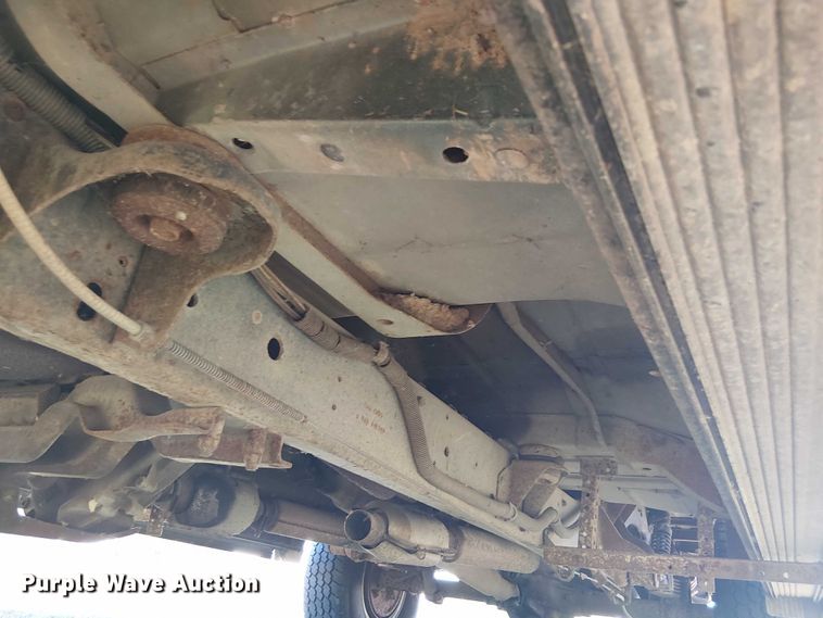 image for item DJ7850 1989 Chevrolet Suburban SUV