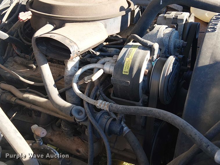 image for item DJ7850 1989 Chevrolet Suburban SUV