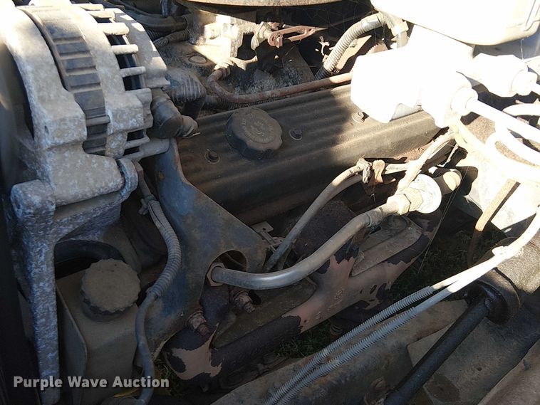 image for item DJ7850 1989 Chevrolet Suburban SUV