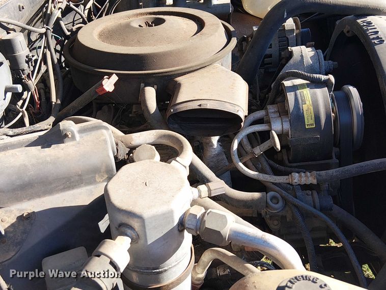 image for item DJ7850 1989 Chevrolet Suburban SUV