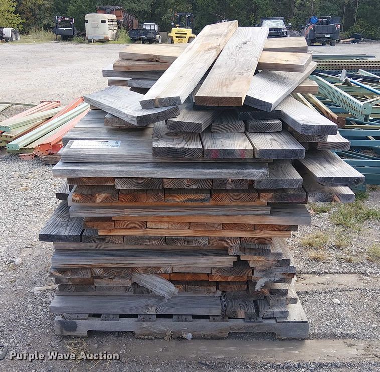 image for item DJ7855 Pallet racking