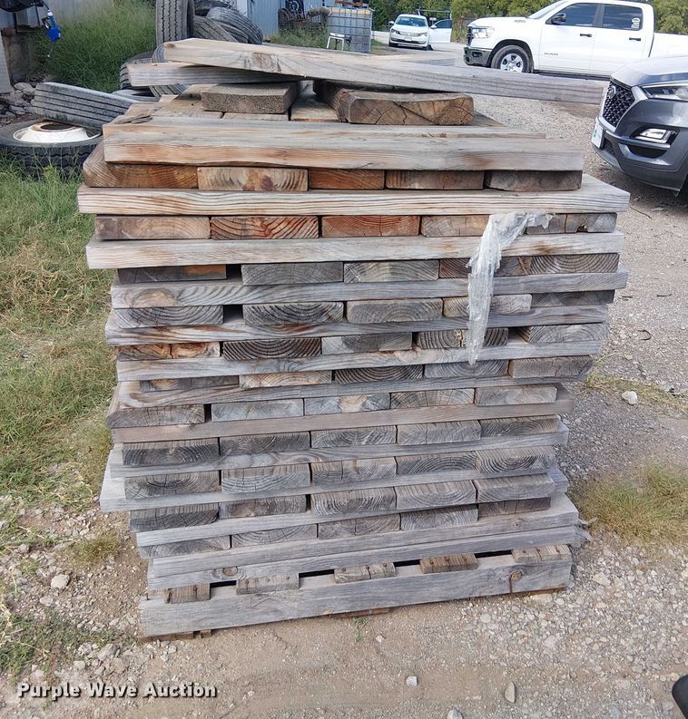 image for item DJ7855 Pallet racking