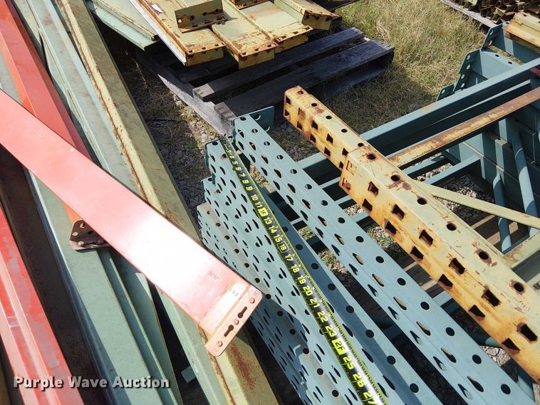 image for item DJ7855 Pallet racking