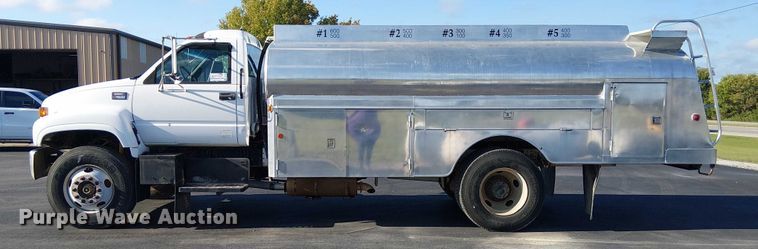 image for item DJ7856 2000 GMC C7500 fuel truck