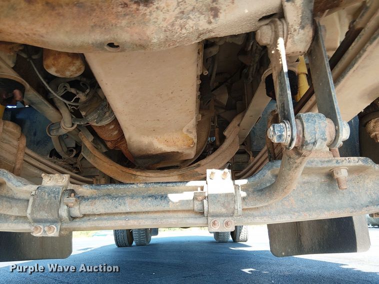 image for item DJ7856 2000 GMC C7500 fuel truck