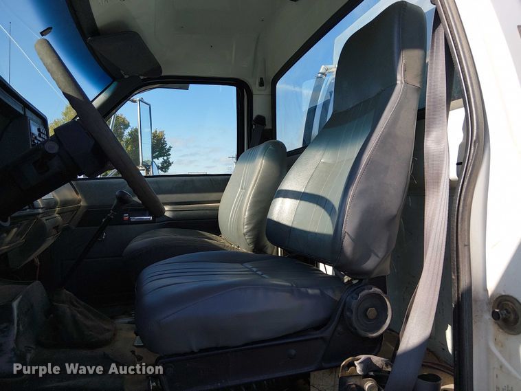 image for item DJ7856 2000 GMC C7500 fuel truck