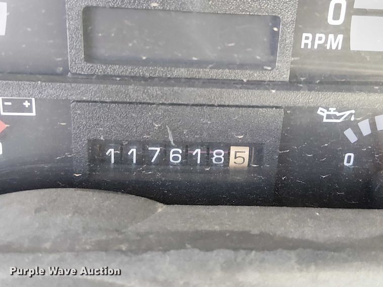 image for item DJ7856 2000 GMC C7500 fuel truck