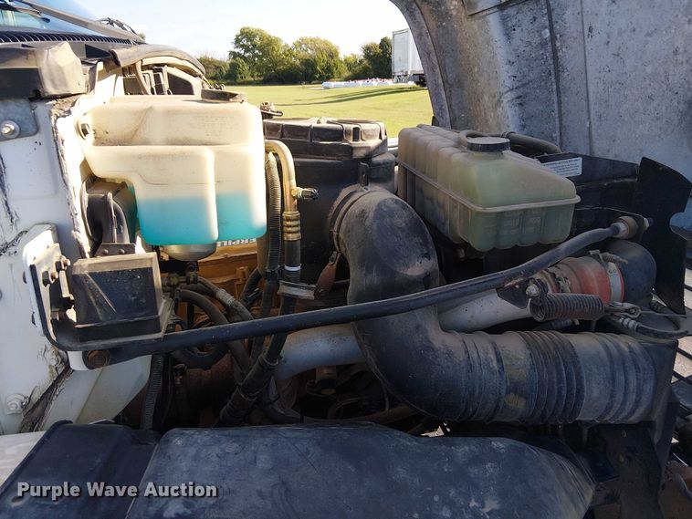 image for item DJ7856 2000 GMC C7500 fuel truck