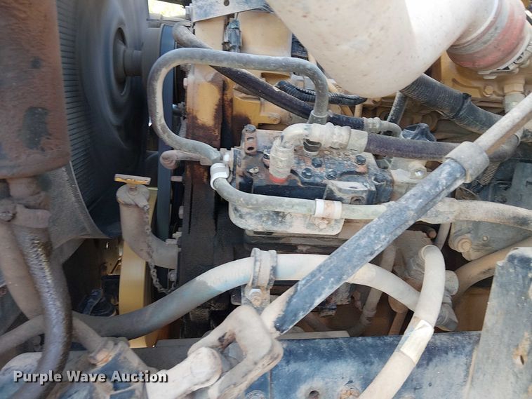 image for item DJ7856 2000 GMC C7500 fuel truck