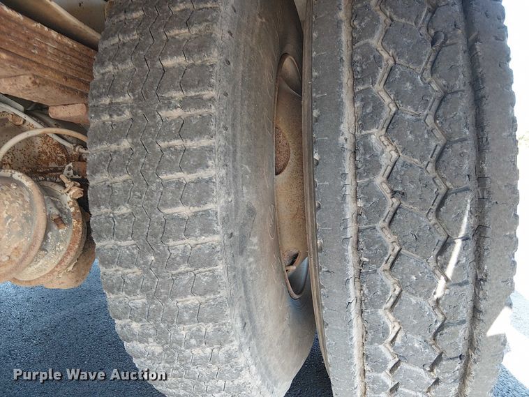 image for item DJ7856 2000 GMC C7500 fuel truck