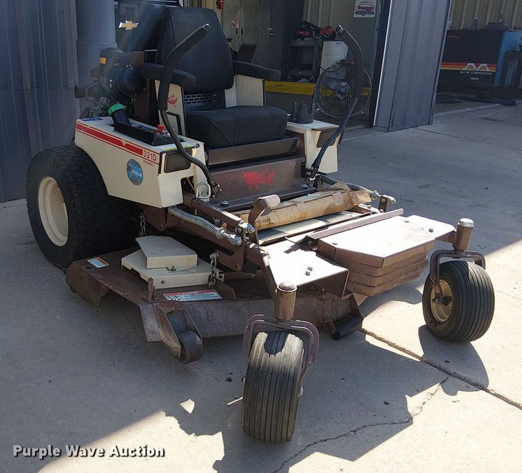 image for item DJ7861 2003 Grasshopper 321D ZTR lawn mower