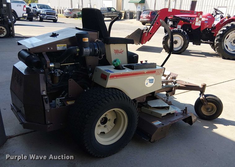 image for item DJ7861 2003 Grasshopper 321D ZTR lawn mower
