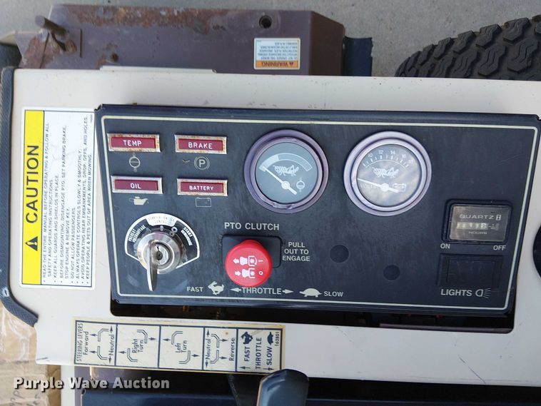 image for item DJ7861 2003 Grasshopper 321D ZTR lawn mower