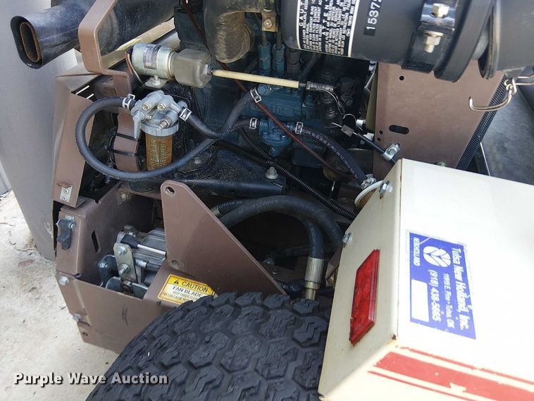 image for item DJ7861 2003 Grasshopper 321D ZTR lawn mower