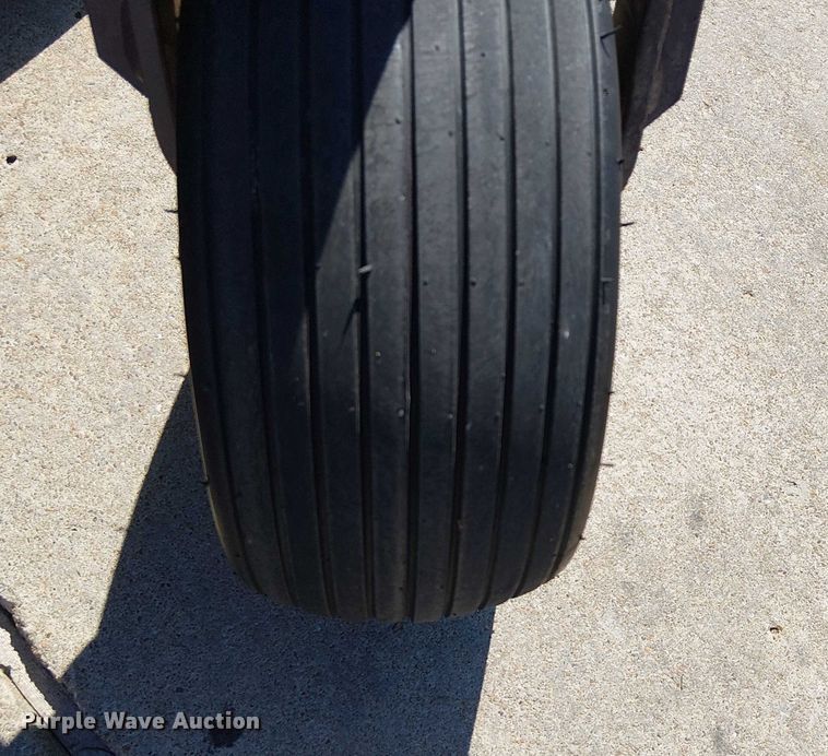 image for item DJ7861 2003 Grasshopper 321D ZTR lawn mower