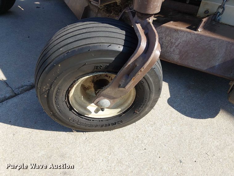 image for item DJ7861 2003 Grasshopper 321D ZTR lawn mower