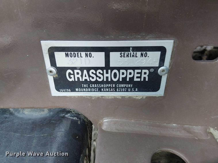 image for item DJ7861 2003 Grasshopper 321D ZTR lawn mower