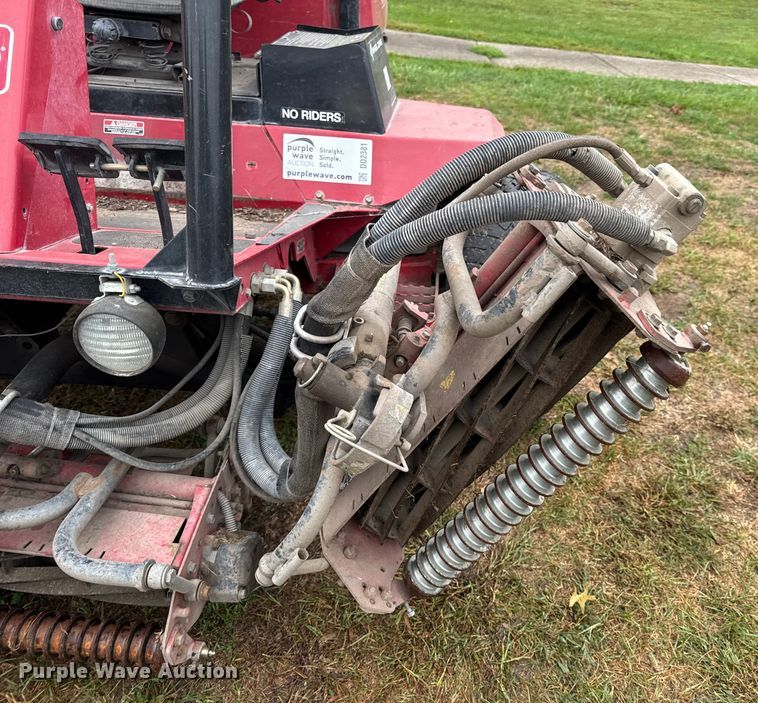 image for item DO2381 Toro 6500D ReelMaster reel mower