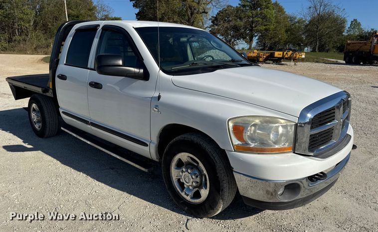 image for item DO2405 2006 Dodge Ram 2500HD Quad Cab flatbed pickup truck