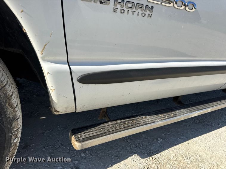 image for item DO2405 2006 Dodge Ram 2500HD Quad Cab flatbed pickup truck