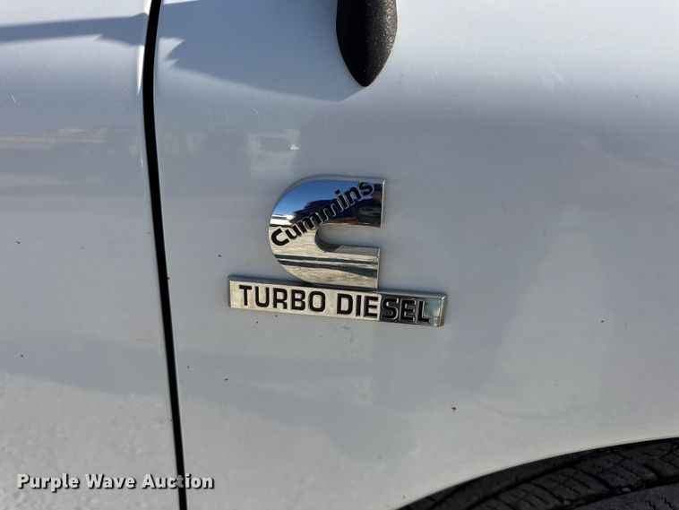 image for item DO2405 2006 Dodge Ram 2500HD Quad Cab flatbed pickup truck