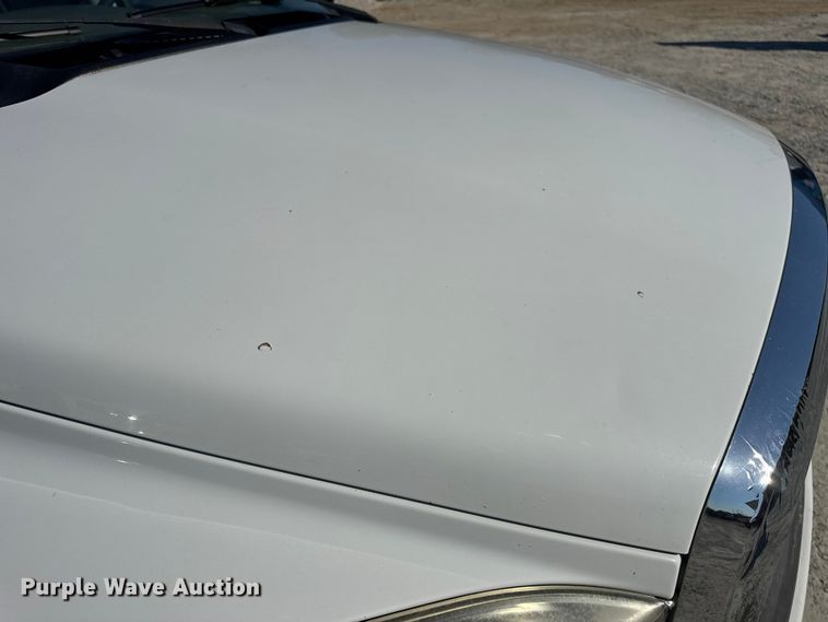 image for item DO2405 2006 Dodge Ram 2500HD Quad Cab flatbed pickup truck