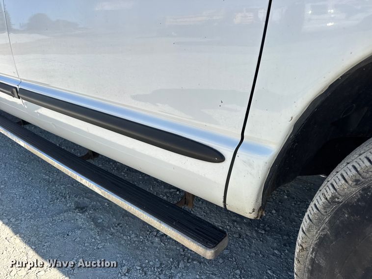 image for item DO2405 2006 Dodge Ram 2500HD Quad Cab flatbed pickup truck