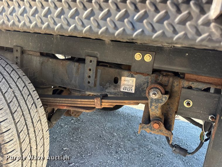 image for item DO2405 2006 Dodge Ram 2500HD Quad Cab flatbed pickup truck