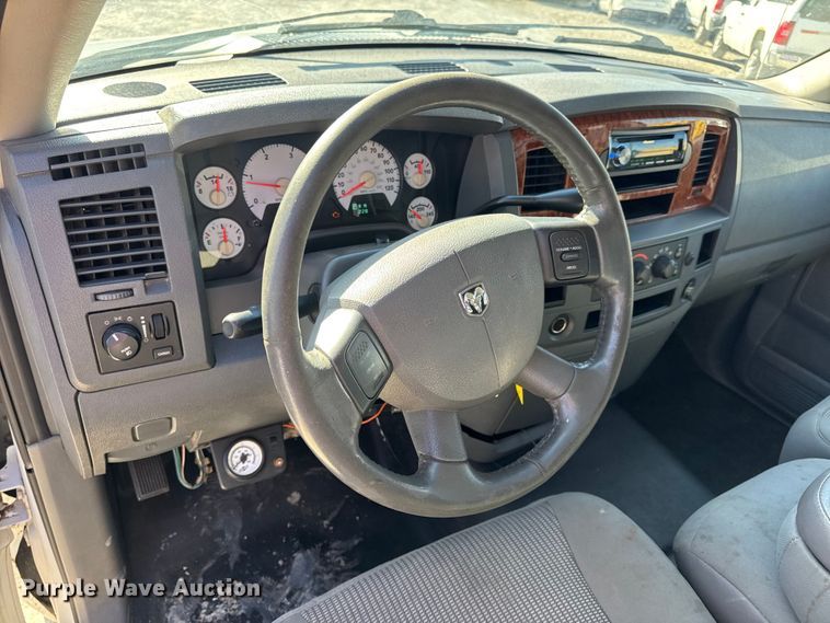 image for item DO2405 2006 Dodge Ram 2500HD Quad Cab flatbed pickup truck