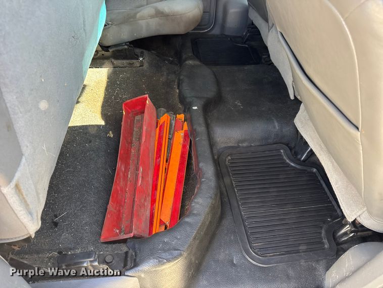 image for item DO2405 2006 Dodge Ram 2500HD Quad Cab flatbed pickup truck