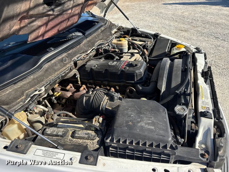 image for item DO2405 2006 Dodge Ram 2500HD Quad Cab flatbed pickup truck