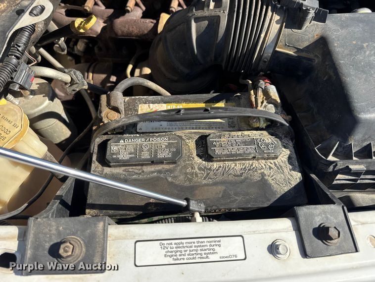 image for item DO2405 2006 Dodge Ram 2500HD Quad Cab flatbed pickup truck