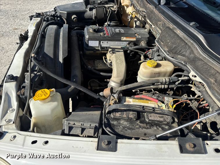 image for item DO2405 2006 Dodge Ram 2500HD Quad Cab flatbed pickup truck