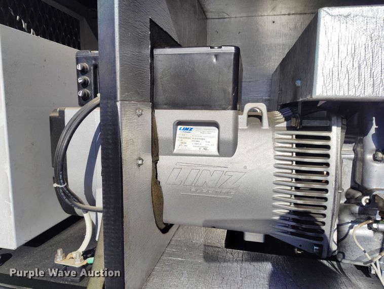 image for item DP5061 2021 Evergreen Mobile Power Juice Box 25LPG generator