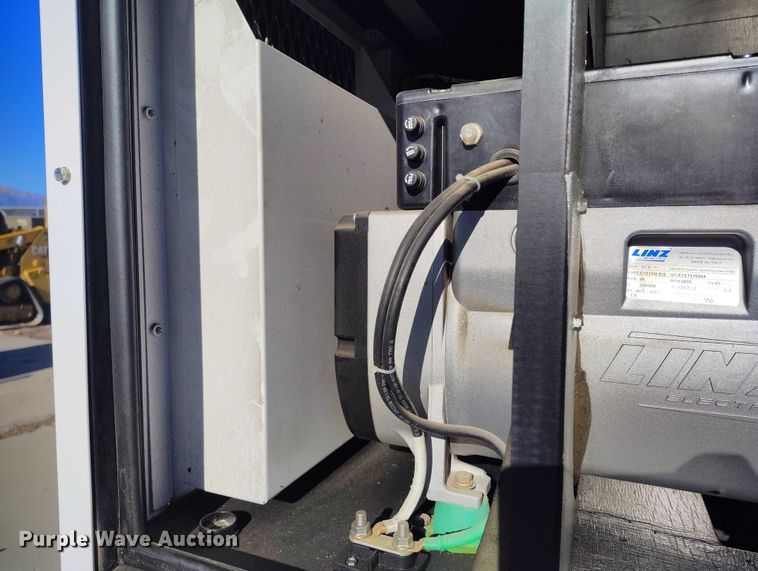 image for item DP5061 2021 Evergreen Mobile Power Juice Box 25LPG generator