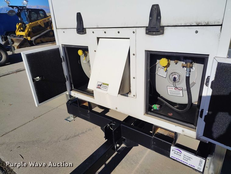 image for item DP5061 2021 Evergreen Mobile Power Juice Box 25LPG generator