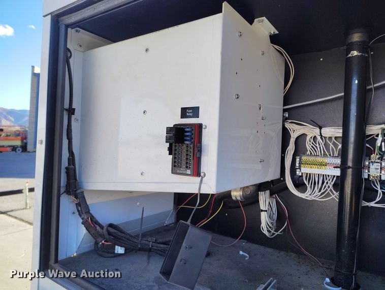 image for item DP5062 2021 Evergreen Mobile Power Juice Box 25LPG generator