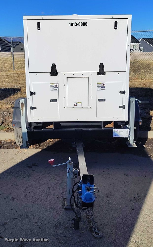 image for item DP5063 2022 Evergreen Mobile Power Juice Box 25LGP generator